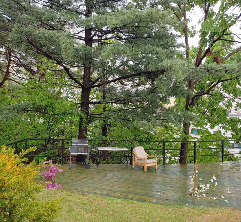 The Castle Stay Chuncheon Exteriör bild